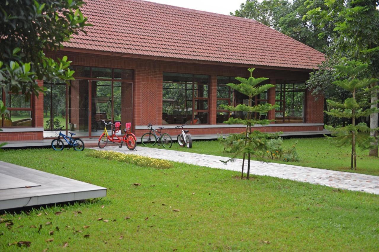 Sarah Resort Gazipur Eksteriør billede